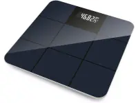 VOX Telesna vaga VOX PW 447-02 LCD displej 180kg auto ON/OFF 2x1.5V crna