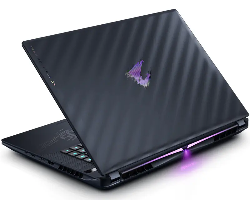 GIGABYTE AORUS MASTER 16 BZH 16 inch QHD+ OLED 240Hz 500nits Core Ultra 9 275HX 64GB 2TB SSD GeForce RTX 5090 24GB RGB Backlit Win11Pro gaming laptop - Slika proizvoda 2
